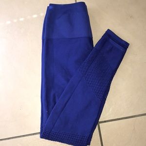 Seamless Mesh Fabletics Set